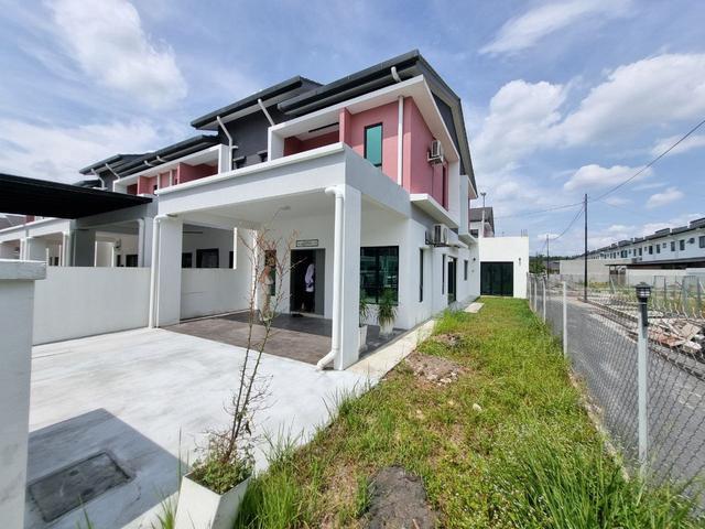 Terraced House for sale in Tanjong Sepat, Selangor