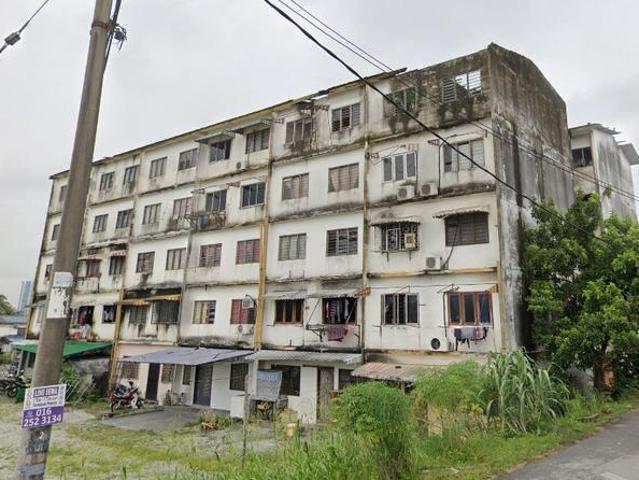 Flat for sale in Seri Kembangan, Majlis Bandaraya Subang Jaya