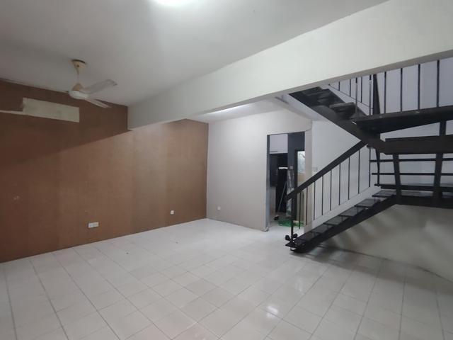 Terraced House for sale in Petaling, Subang Jaya