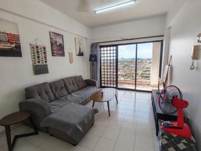 Condominium for sale in Malaka