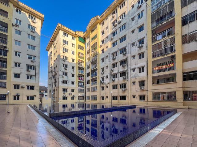 Apartment for sale in Kajang, Langat