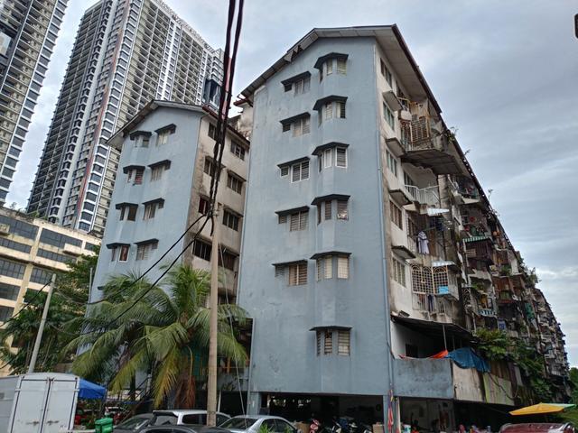 Flat for sale in Country Heights Damansara, Kuala Lumpur
