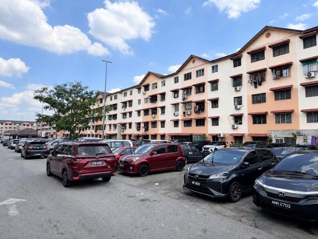 Apartment for sale in Petaling, Damansara Damai