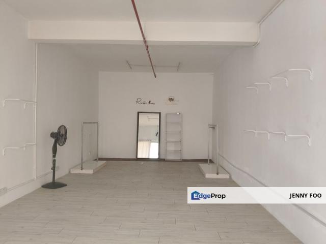 Shop for sale in Petaling, Alam Impian