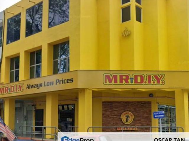 Shop for sale in Petaling, Damansara Damai