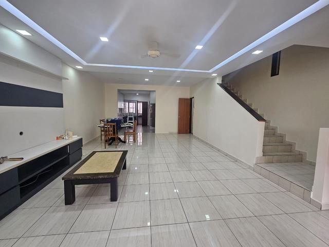 Terraced House for sale in Seri Kembangan, Majlis Bandaraya Subang Jaya