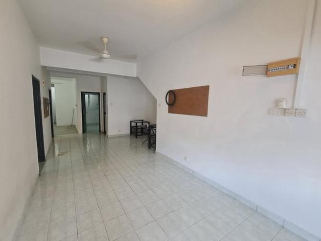 Townhouse for sale in Country Heights Damansara, Kuala Lumpur