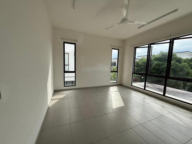 Residential House for sale in Kajang, Langat