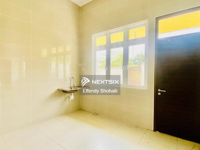 Shop for sale in Johor