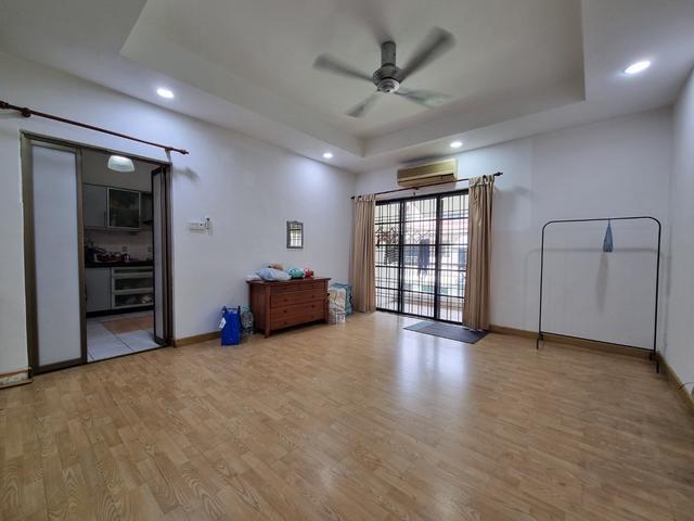 Townhouse for sale in Petaling, Damansara Damai