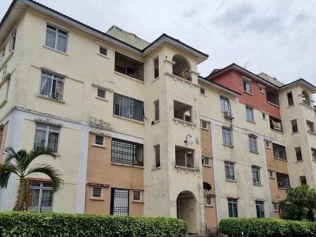 Apartment for sale in Tanjong Sepat, Selangor