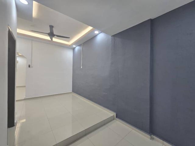 Terraced House for sale in Ulu Tiram, Johor
