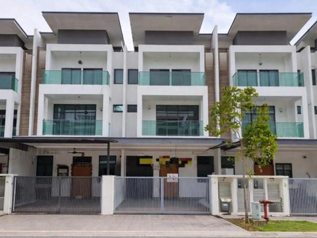 Terraced House for sale in Petaling, Subang Jaya