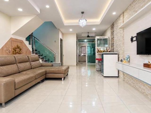 Terraced House for sale in Seri Kembangan, Majlis Bandaraya Subang Jaya