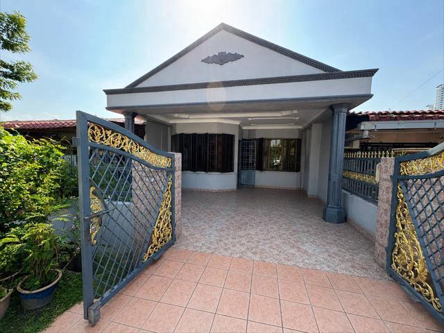 Terraced House for sale in Country Heights Damansara, Kuala Lumpur