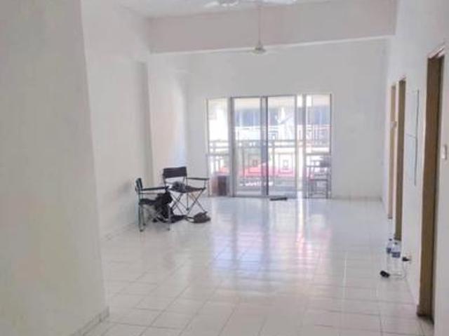 Apartment for sale in Petaling, Damansara Damai