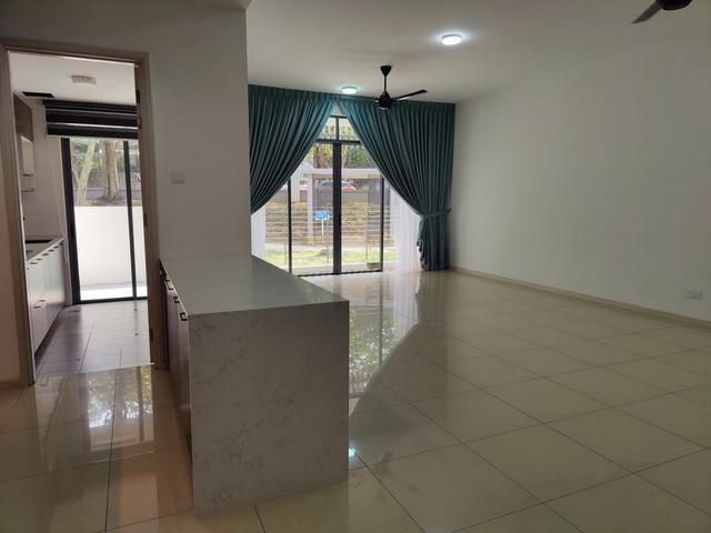 Terraced House for sale in Tanjong Sepat, Selangor