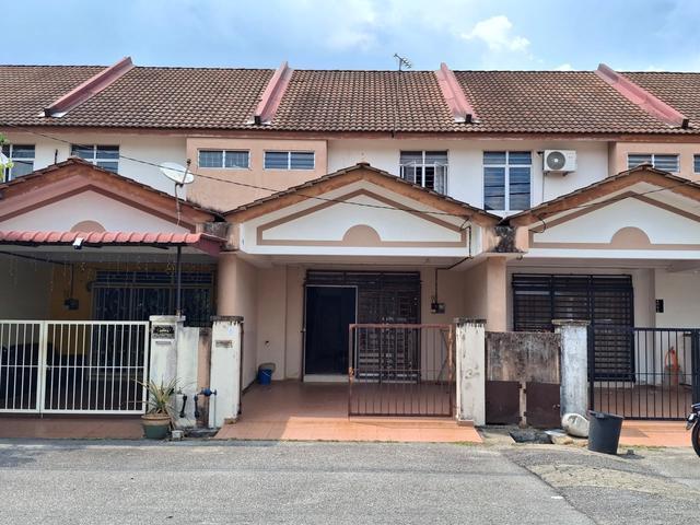 Terraced House for sale in Tringganu