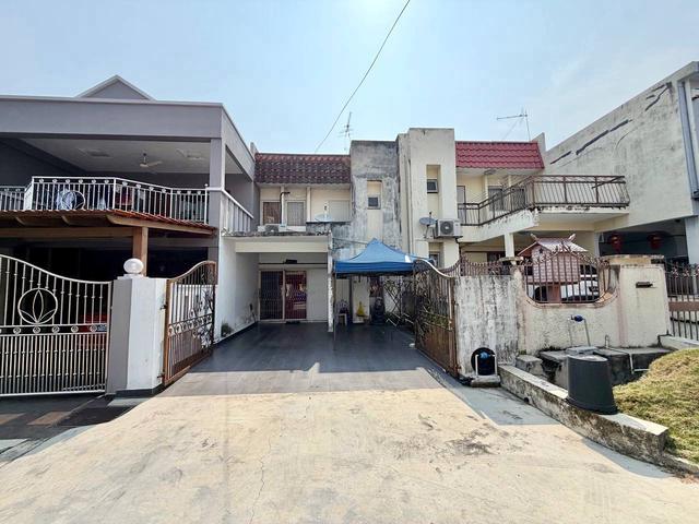 Terraced House for sale in Langat, Selangor