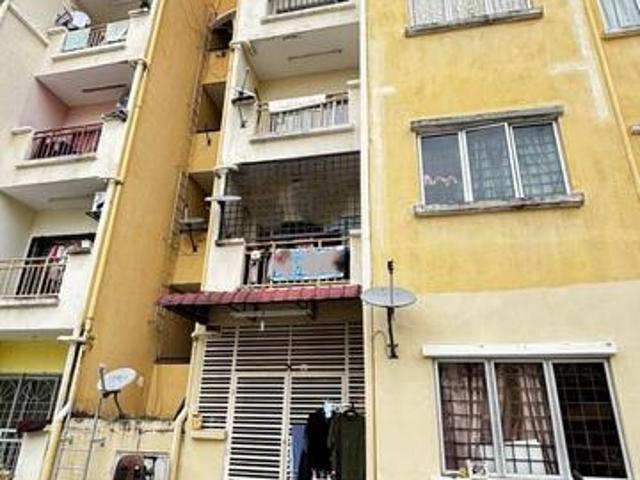 Flat for sale in Petaling, Subang Jaya