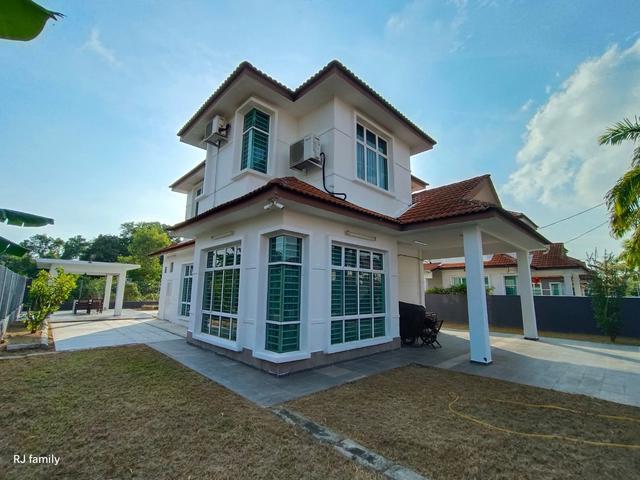 Bungalow for sale in Ujong Pasir, Malaka