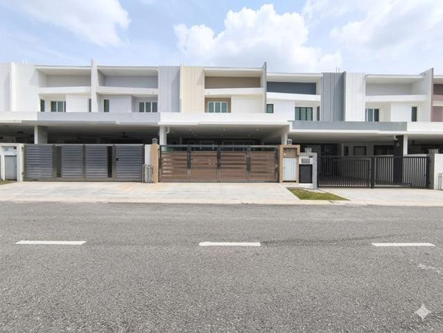 Terraced House for sale in Sendayan Village, Negeri Sembilan