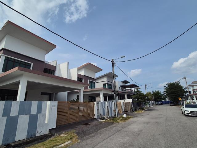 Residential House for sale in Malaka