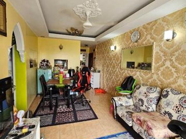Apartment for sale in Kuala Lumpur, Country Heights Damansara