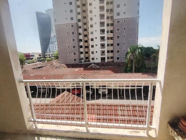 Condominium for sale in Malaka