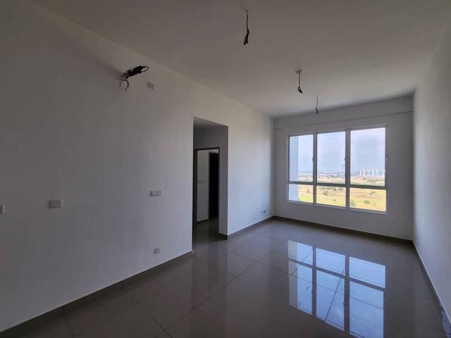 Condominium for sale in Malaka