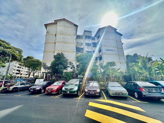 Flat for sale in Petaling, Damansara Damai
