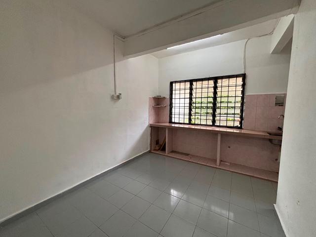 Flat for sale in Wellesley, Penang