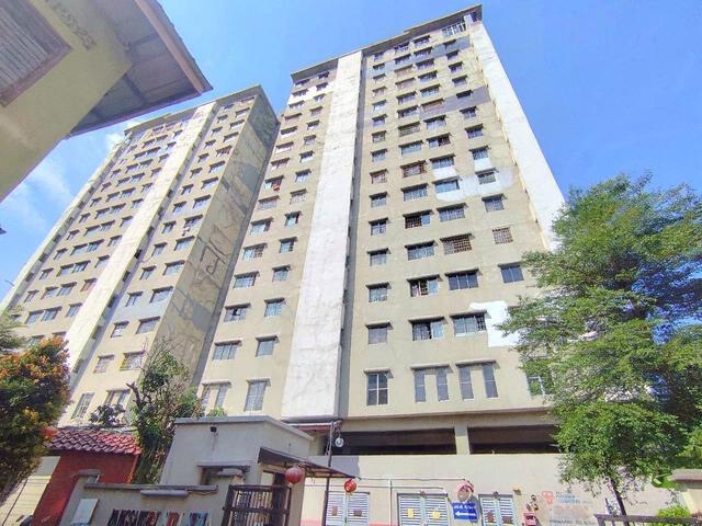 Apartment for sale in Petaling, Damansara Damai