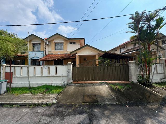 Residential House for sale in Malaka