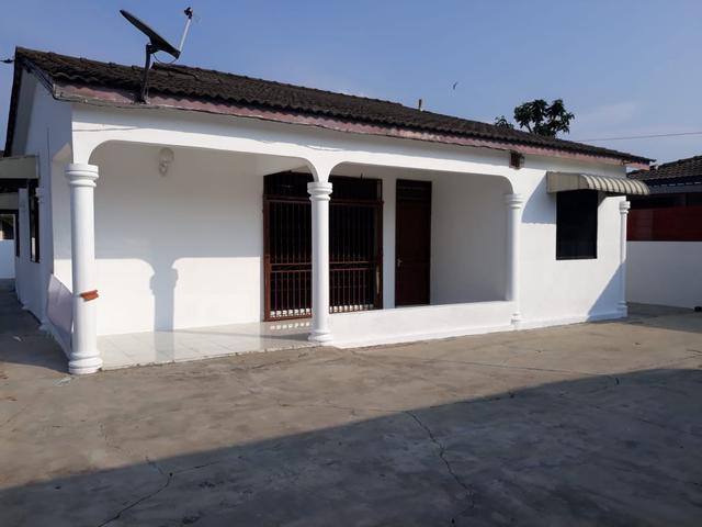 Bungalow for sale in Wellesley, Penang