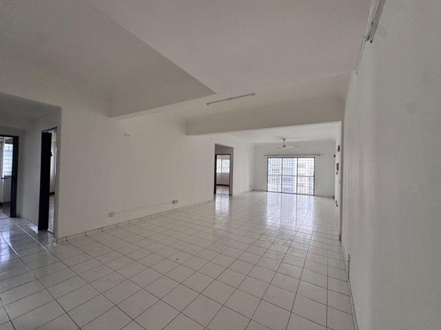 Condominium for sale in Petaling Jaya, Petaling