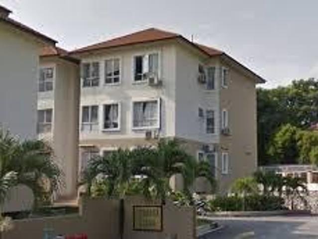 Townhouse for sale in Petaling, Damansara Damai