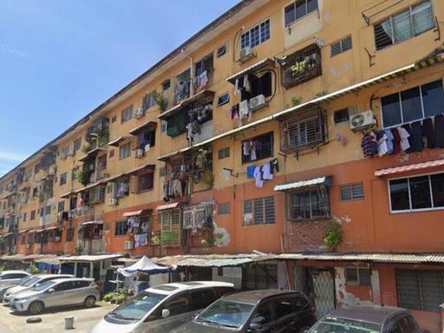 Flat for sale in Petaling, Damansara Damai