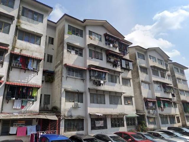 Flat for sale in Petaling, Damansara Damai