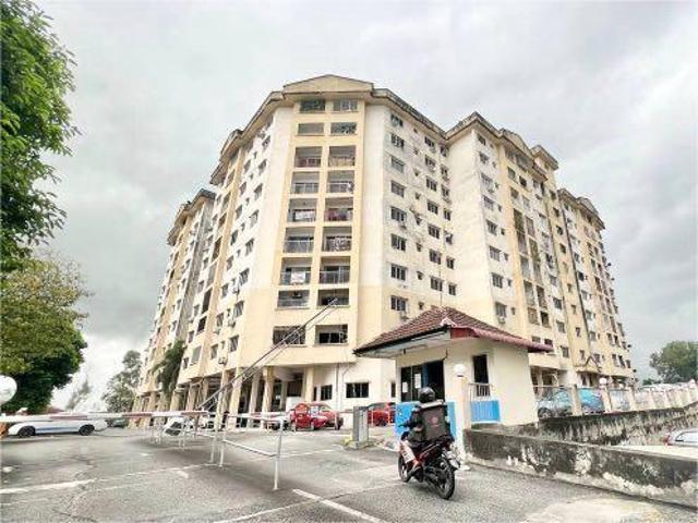 Apartment for sale in Kajang, Langat
