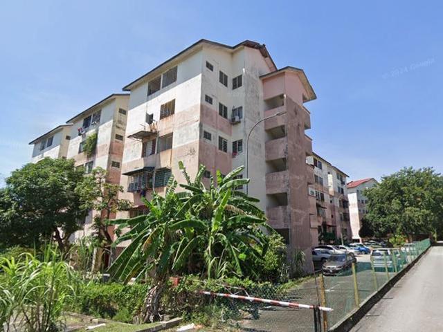 Flat for sale in Petaling, Subang Jaya