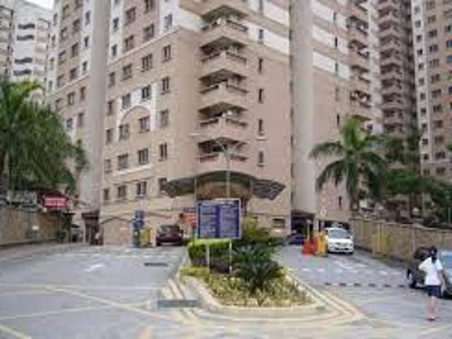 Apartment for sale in Petaling, Damansara Damai