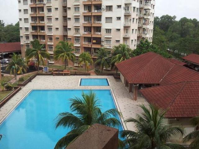 Condominium for sale in Petaling, Alam Impian