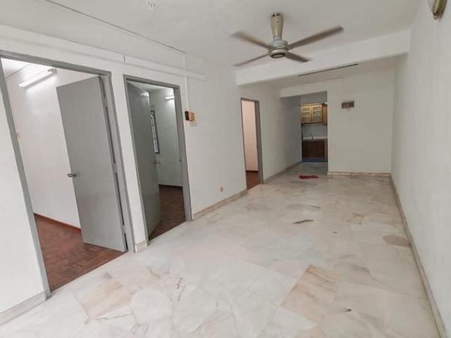 Apartment for sale in Malaka