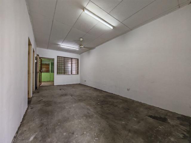 Apartment for sale in Malaka