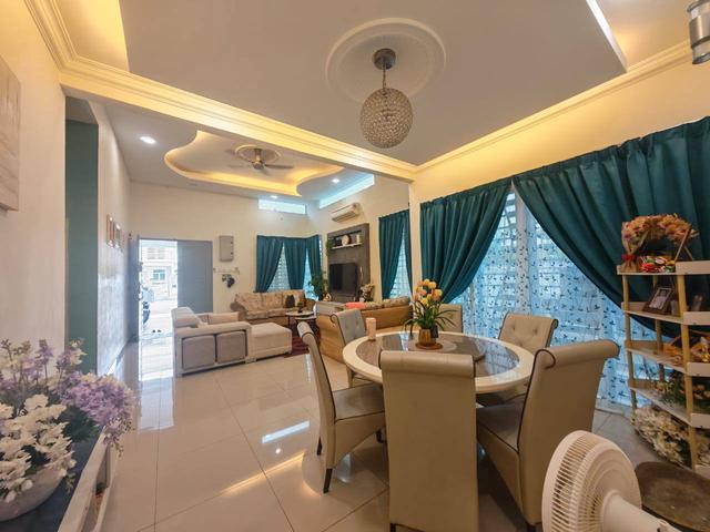 Bungalow for sale in Paya Rumput