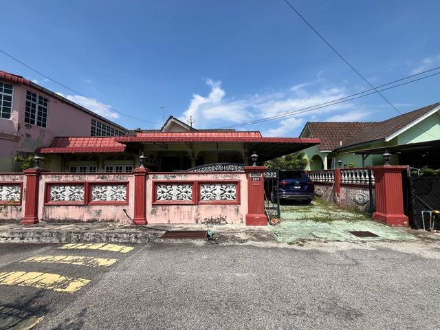 Residential House for sale in Malaka