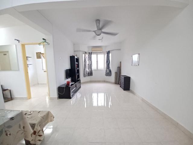 Apartment for sale in Petaling, Damansara Damai