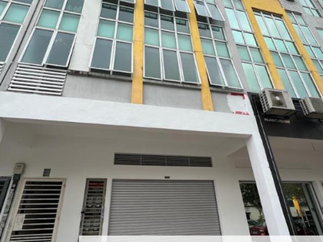 Shop for sale in Petaling, Damansara Damai