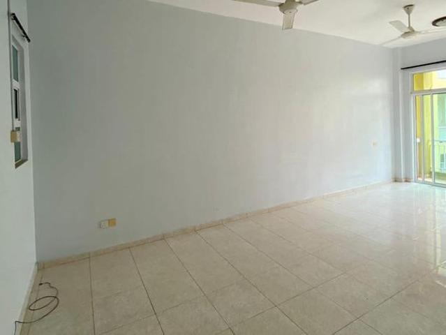 Apartment for sale in Malaka